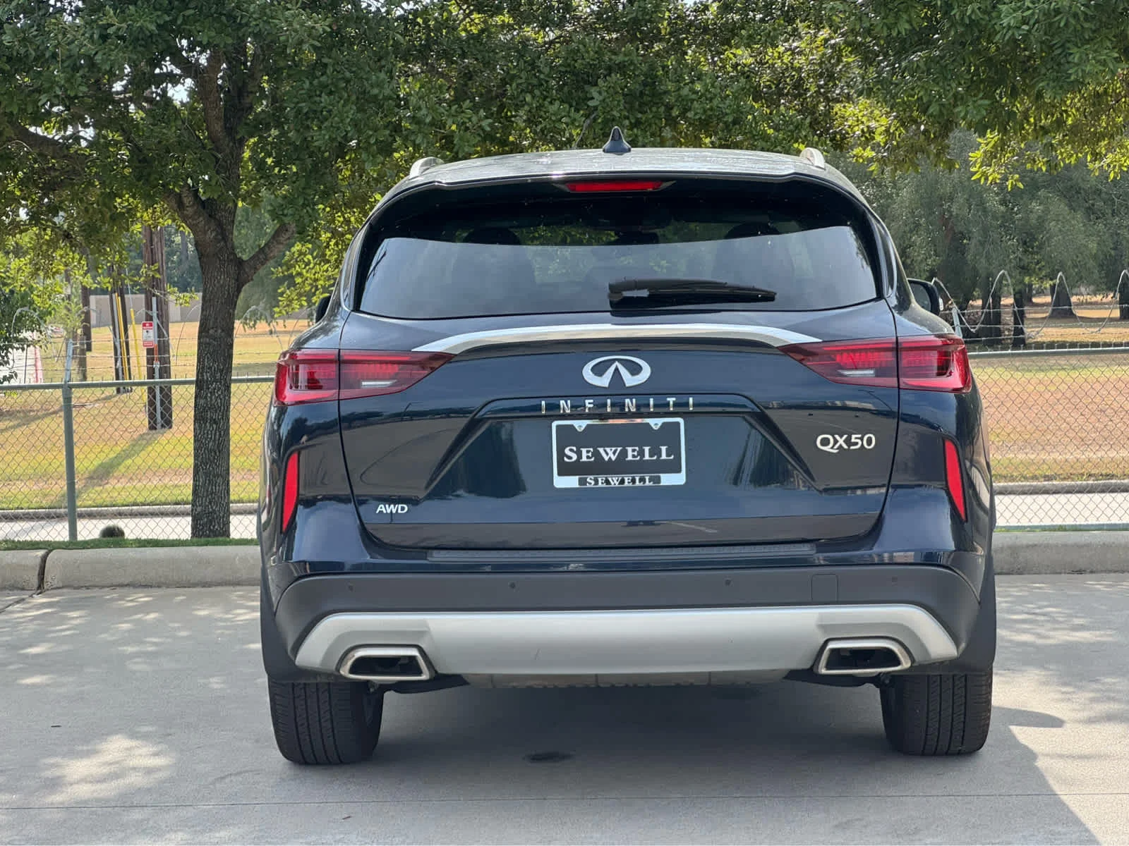 Certified Used 2025 Hermosa Blue INFINITI LUXE image 7