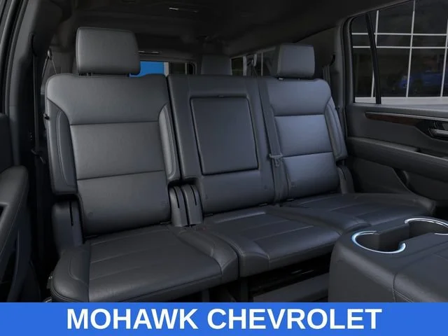 New 2025 Summit White Chevrolet LT image 17