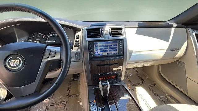 Used 2006 Black Raven Cadillac VSER image 11