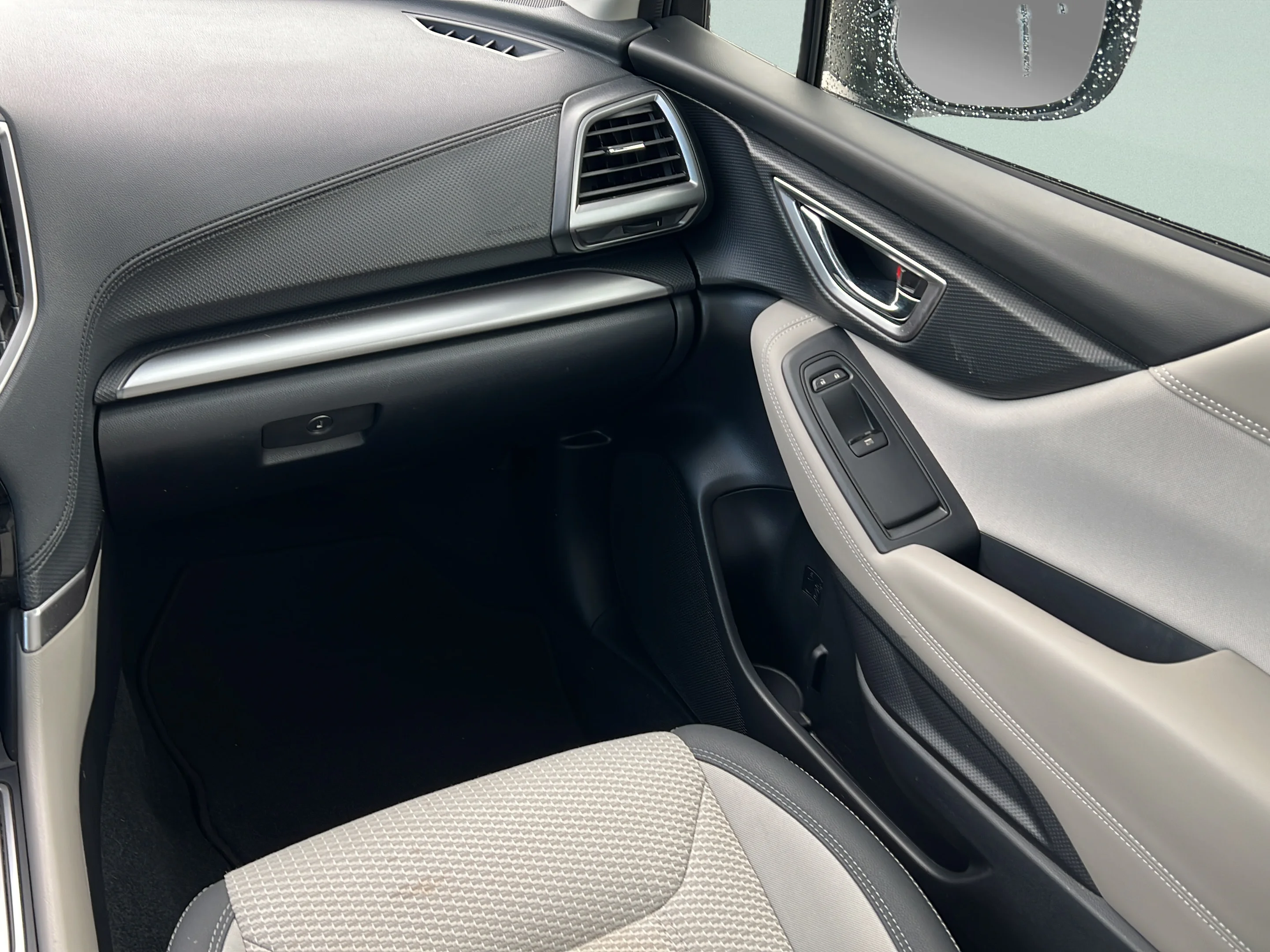 Used 2021 Crystal White Pearl Subaru Premium image 13