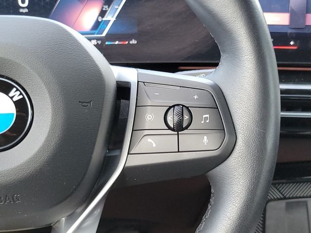 Used 2024 White BMW xDrive28i image 33