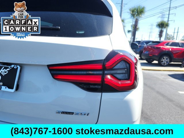 Used 2022 White BMW sDrive30i image 27