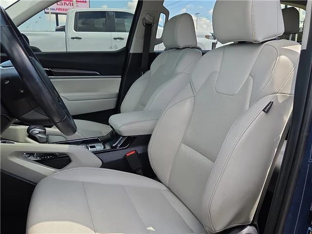 Used 2025 Midnight Lake Blue KIA S Front-Wheel Drive image 10