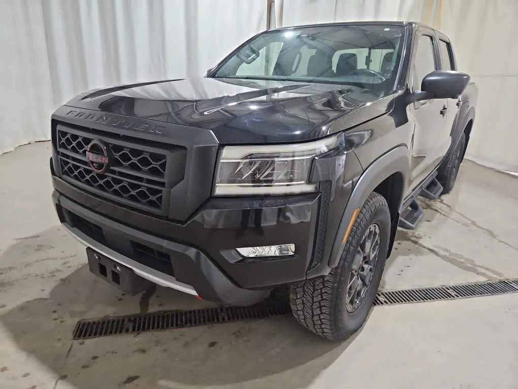 2023 Nissan Frontier PRO-4X Crew Cab 4X4's photo