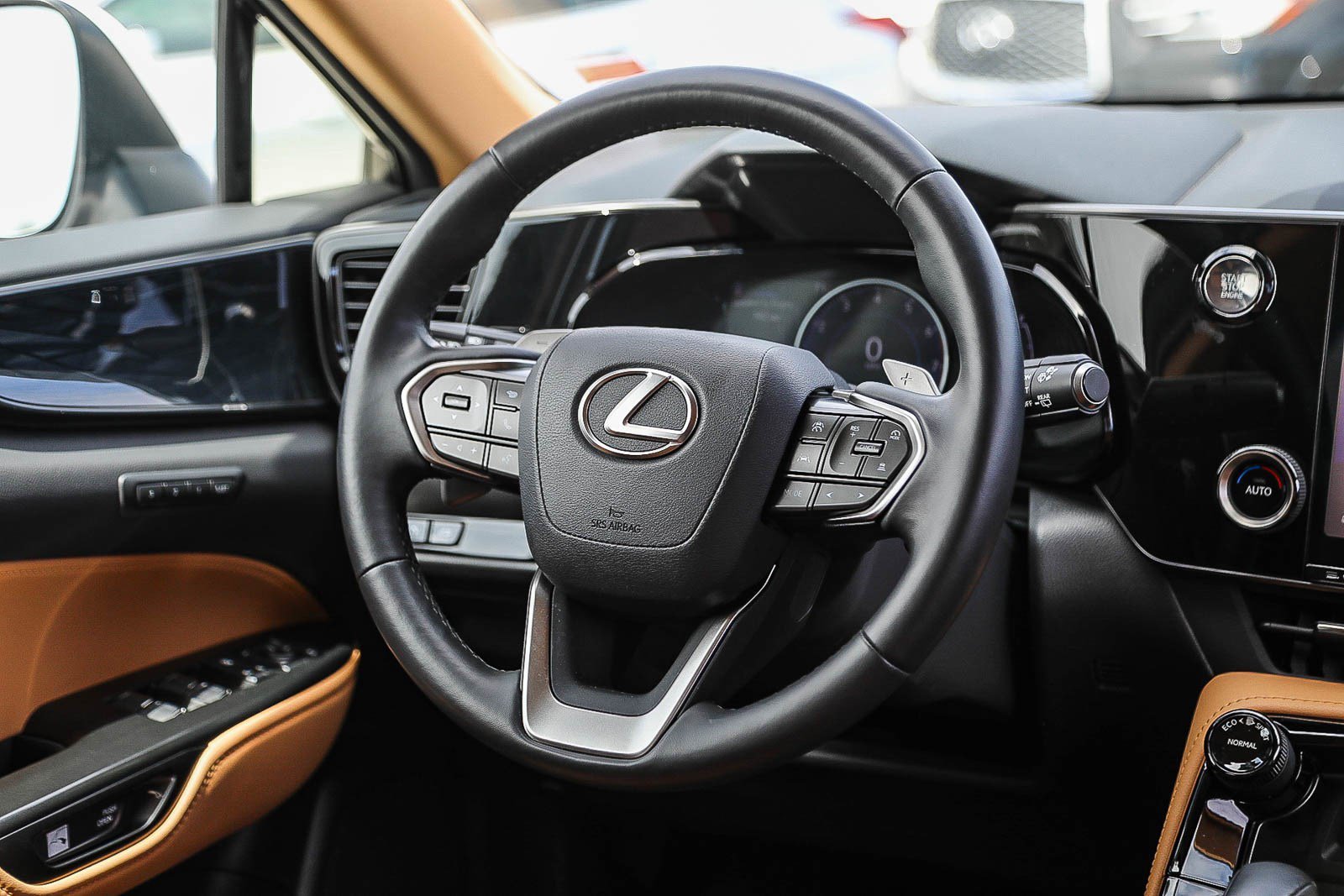Used 2024 Eminent White Pearl Lexus 350 Premium image 14