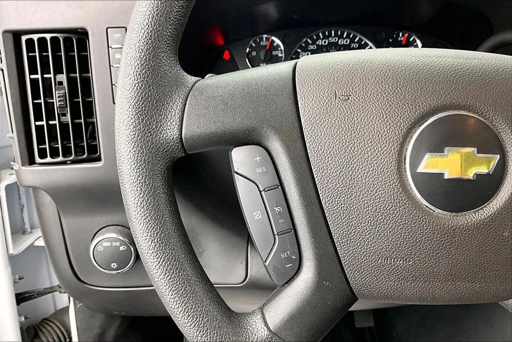 Certified Used 2024 Summit White Chevrolet Work Van image 17