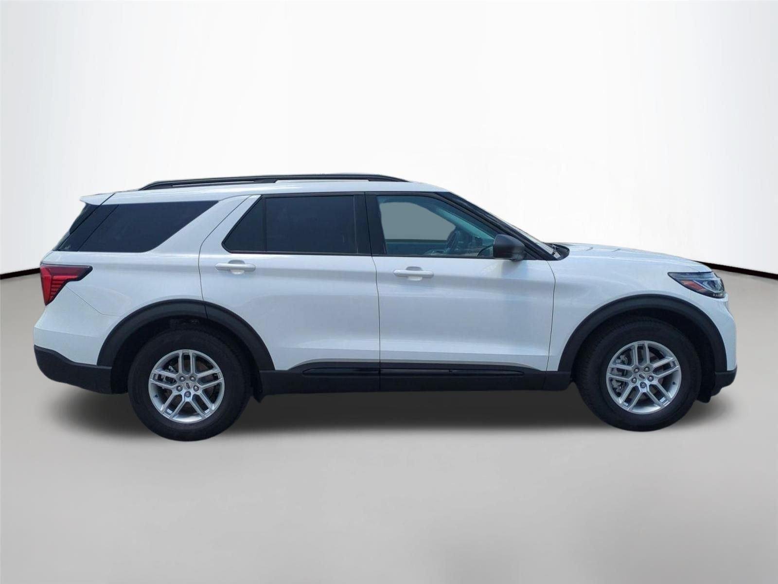 New 2026 Star White Metallic Tri-Coat Ford Active image 6