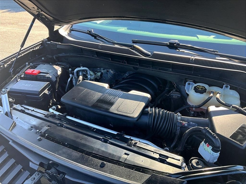 Used 2025 Black Chevrolet LT image 35
