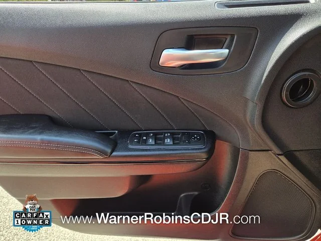 Used 2022 Orange Dodge SXT image 29