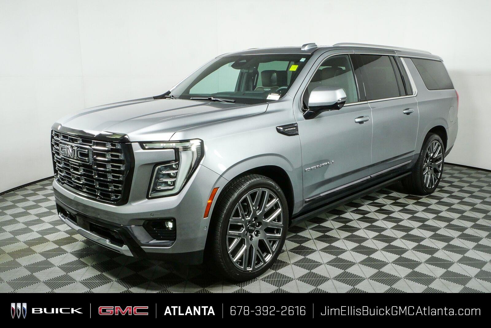Used 2025 Sterling Metallic GMC Denali Ultimate image 28