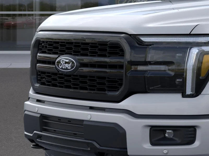 New 2026 Iconic Silver Metallic Ford Lariat image 39