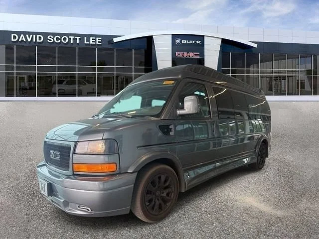 Used 2025 Special Exterior Color GMC Work Van image 4