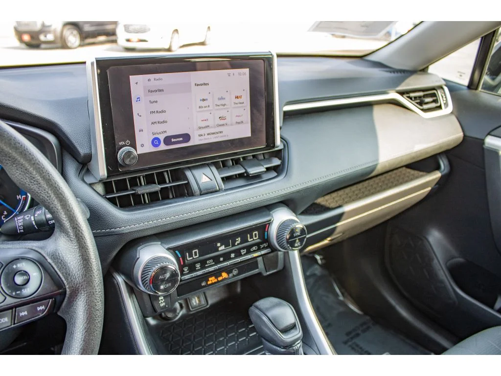 Used 2024 Magnetic Gray Metallic Toyota Hybrid XLE image 39