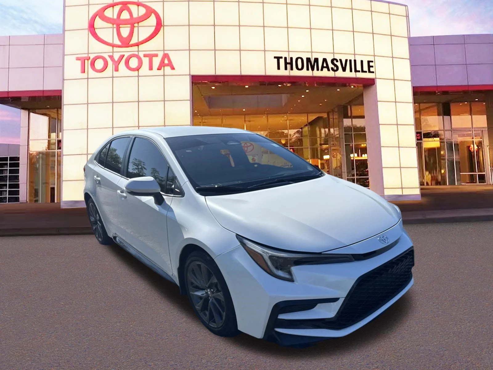 Used 2024  Toyota  image 3
