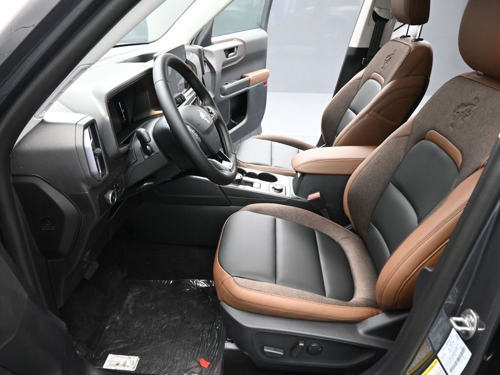 New 2026 Carbonized Gray Metallic Ford Outer Banks image 9
