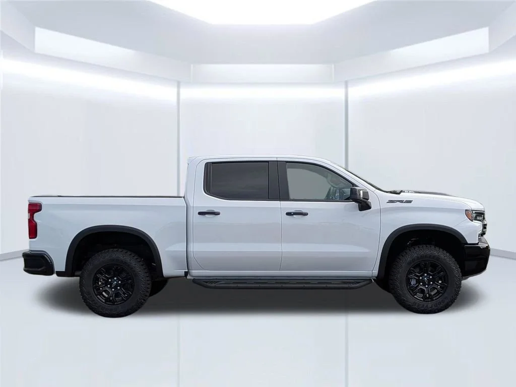 New 2026 Summit White Chevrolet ZR2 image 7