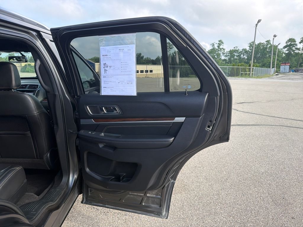 Used 2018 Gray Ford Limited image 18