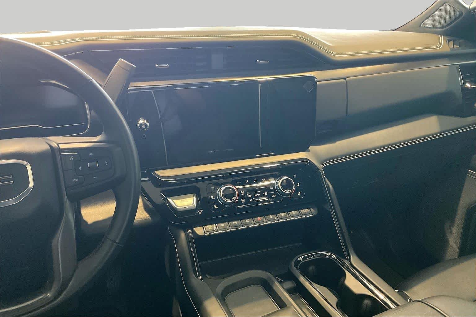 Used 2025 Sterling Metallic GMC AT4X image 7