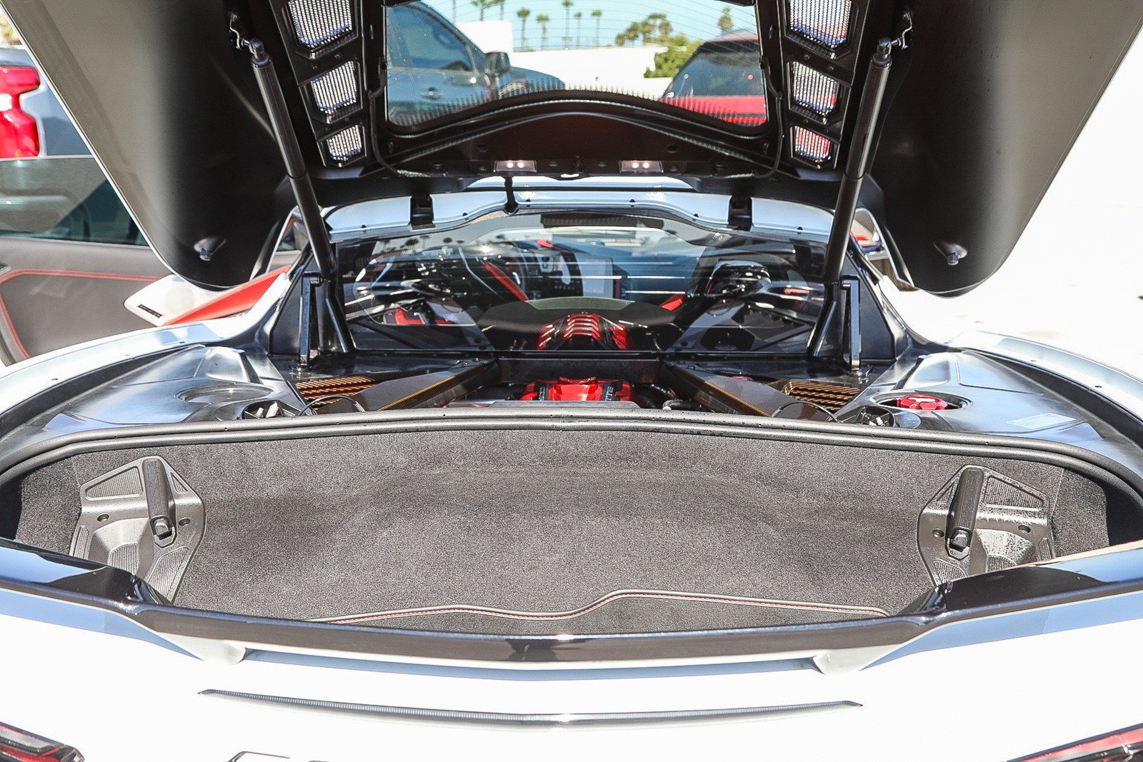 Used 2022 Arctic White Chevrolet Stingray image 17