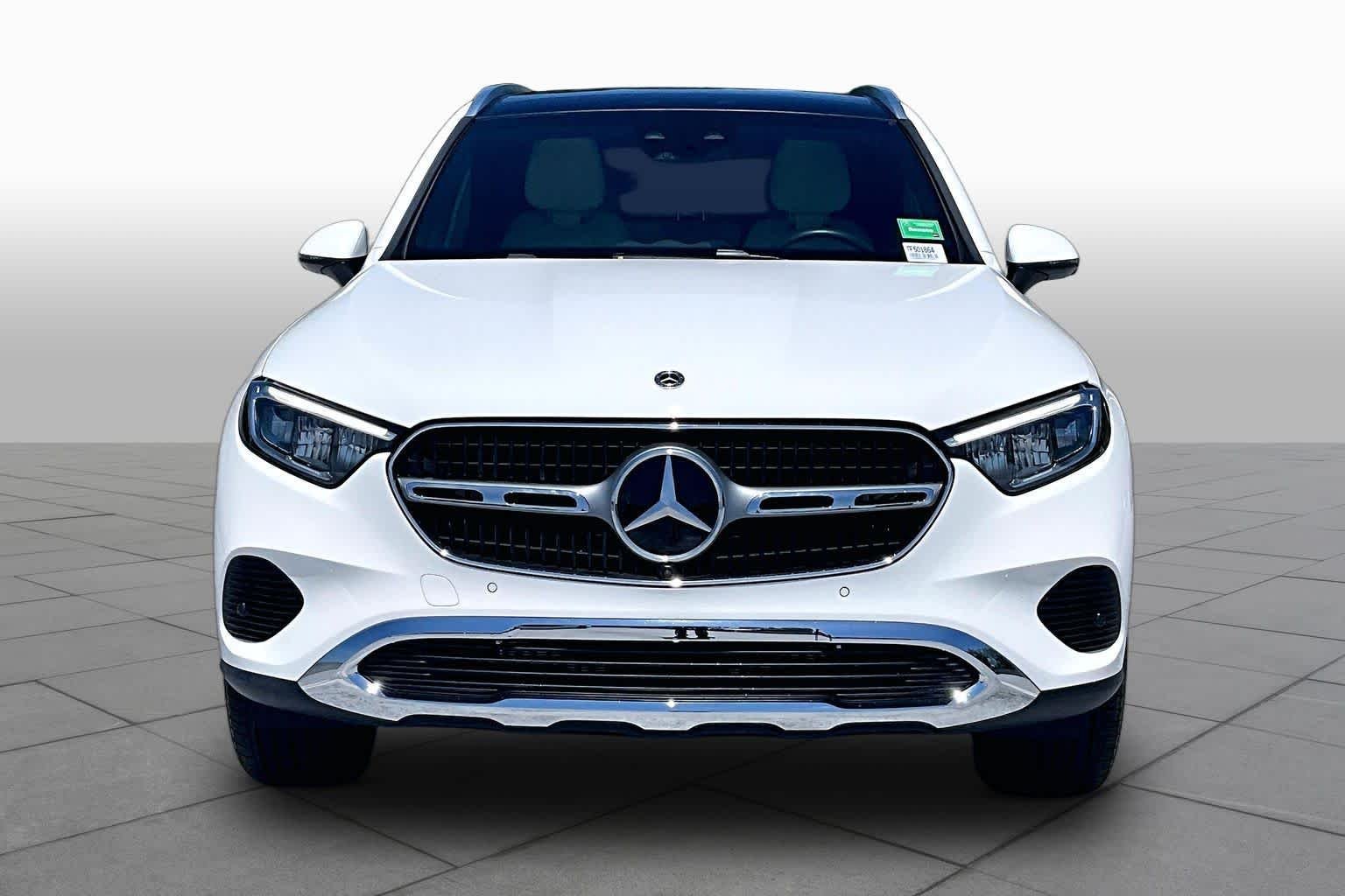 Used 2026 Polar White Mercedes-Benz GLC 300 image 4