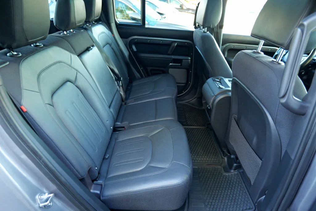 Used 2023 Gray Land Rover X image 27