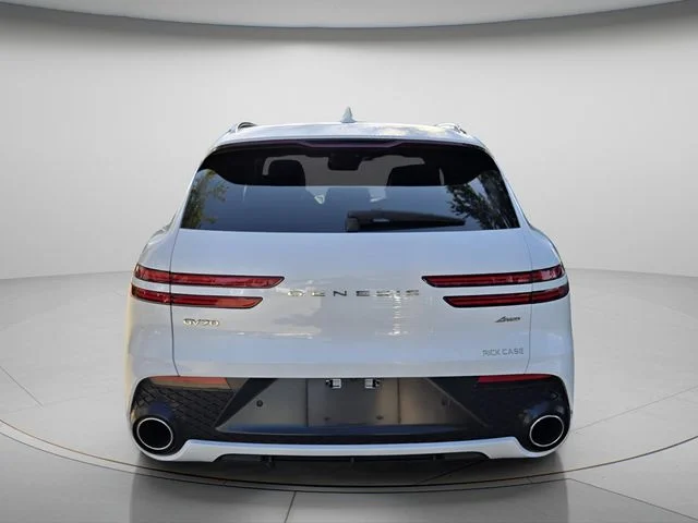 Used 2024 White Genesis 2.5T image 5