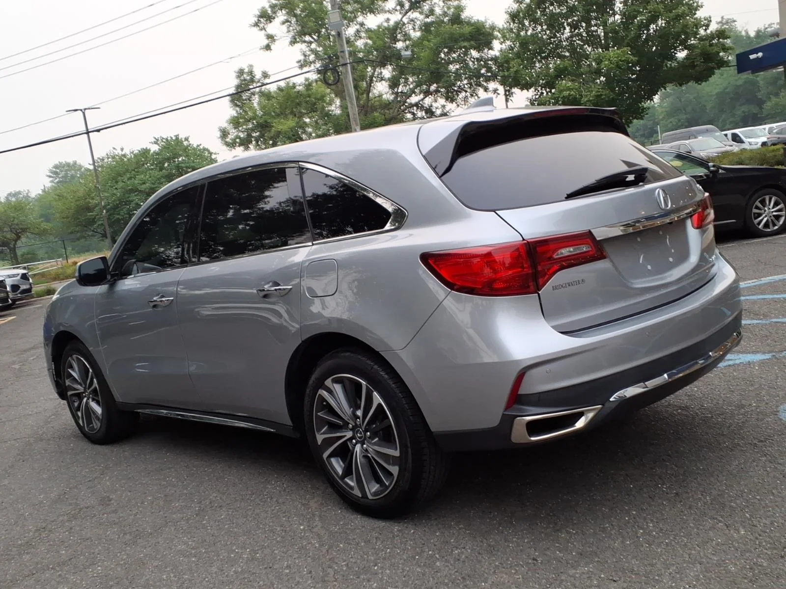 Used 2020 Lunar Silver Metallic Acura SH-AWD with Technology Package image 4
