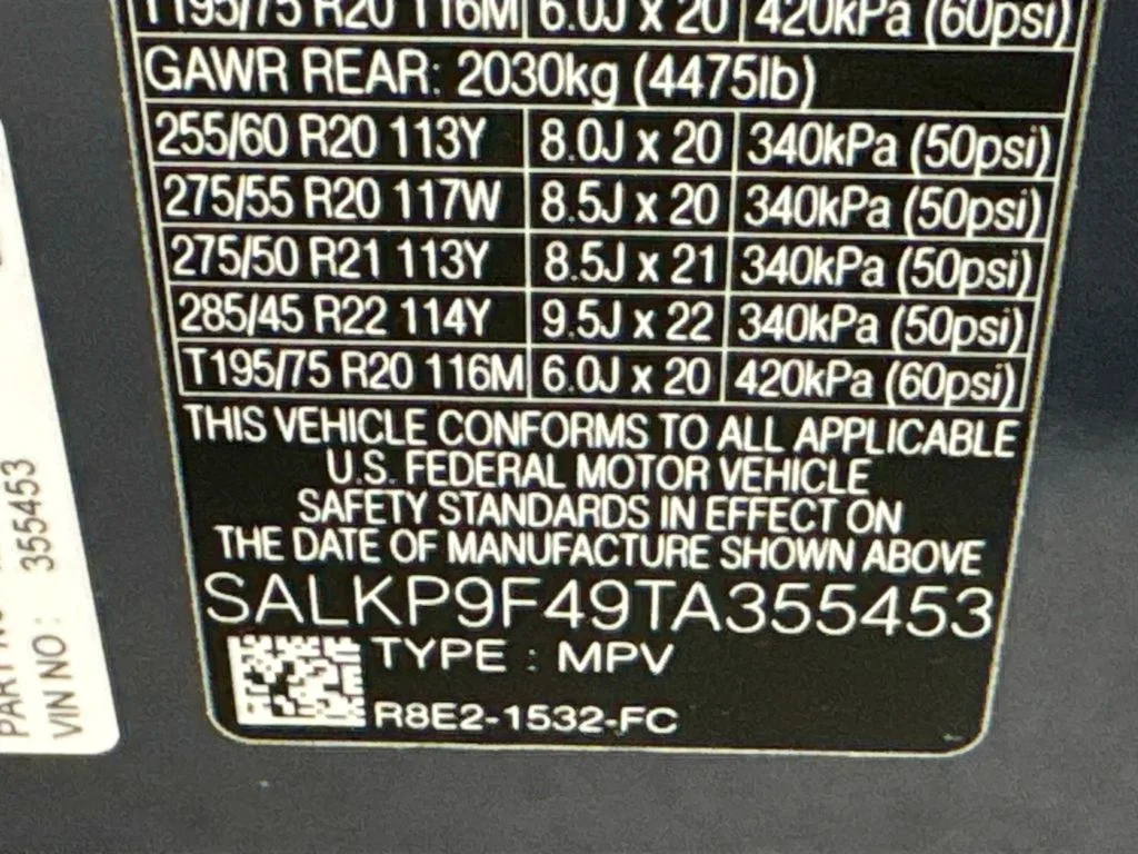 New 2026 Varesine Blue Land Rover SE image 32