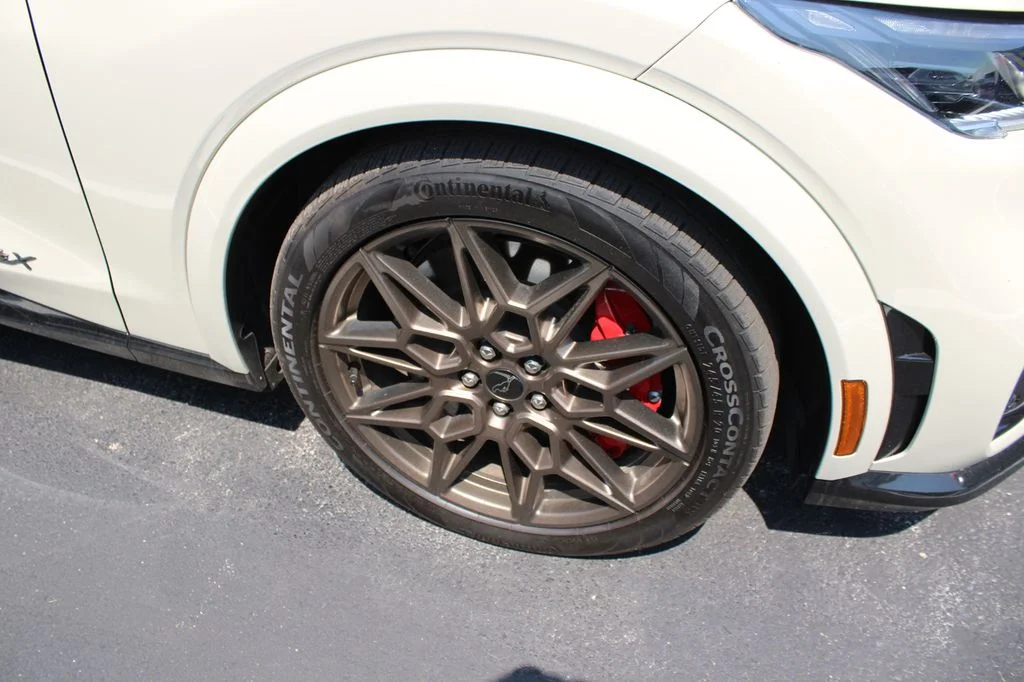 Used 2025 Desert Sand Ford GT image 3
