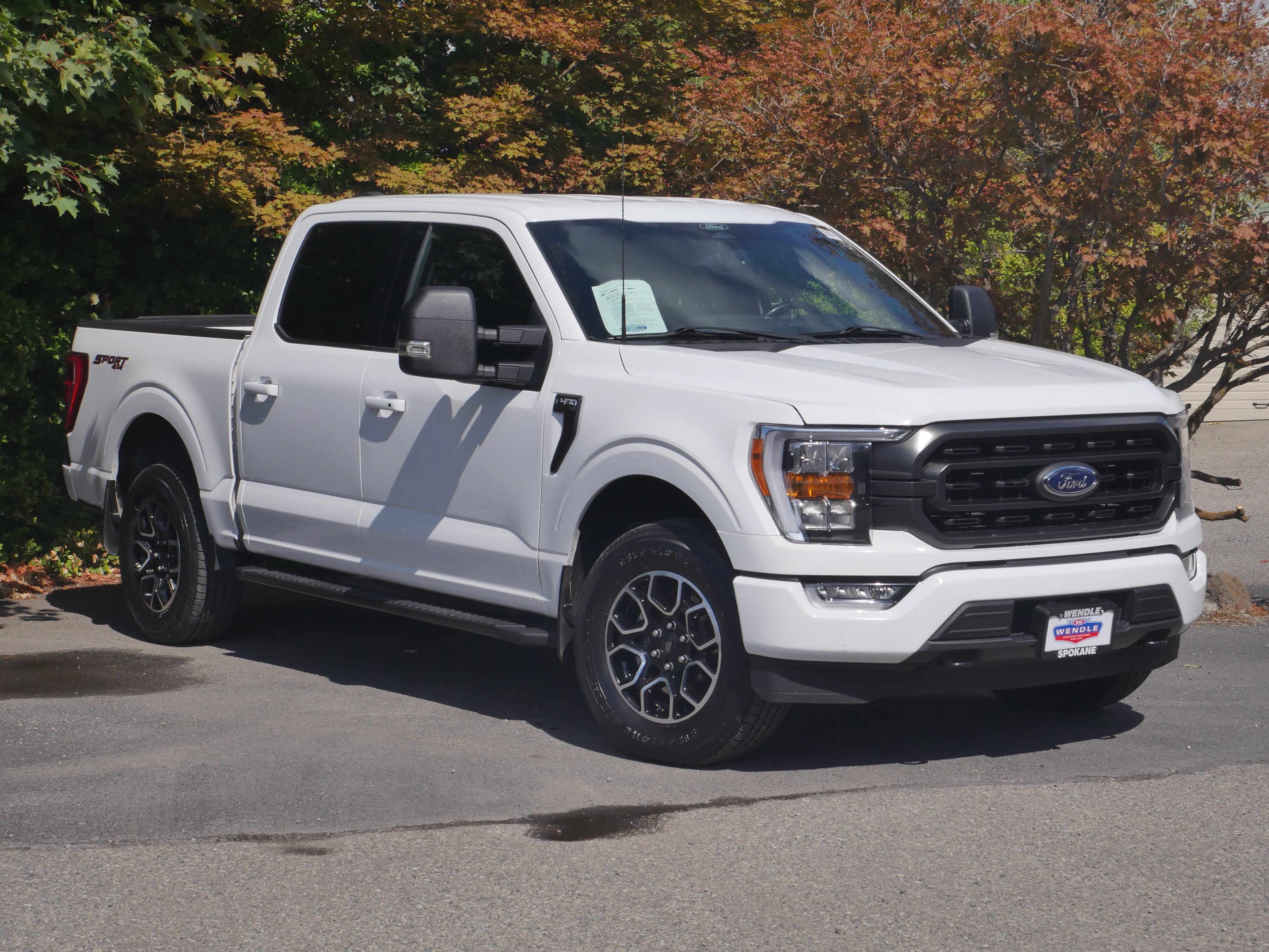 Used 2022 Oxford White Ford XLT image 32