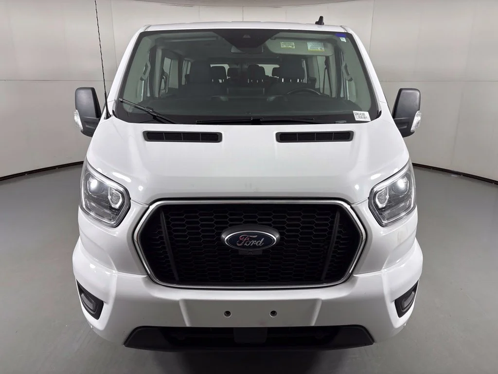 Used 2023 White Ford XLT image 3