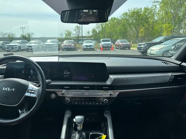 Used 2024 Black Kia EX image 26