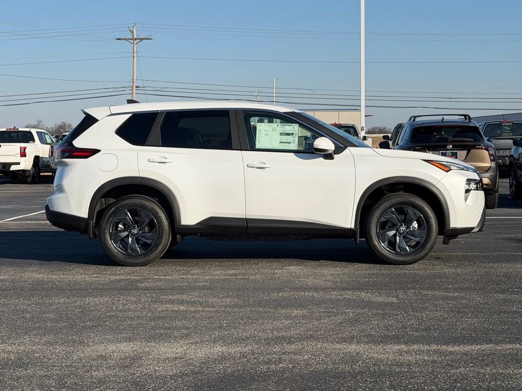 New 2026 Everest White Pearl TriCoat Nissan SV image 3