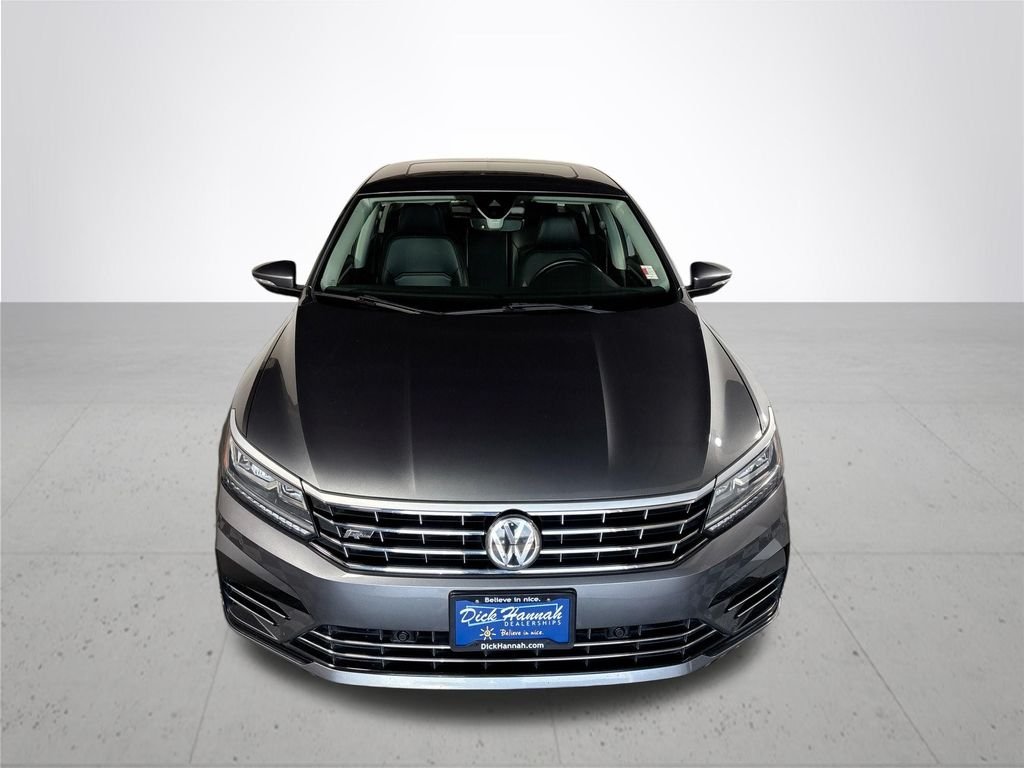 Used 2019 Platinum Gray Metallic Volkswagen 2.0T SE R-Line image 3