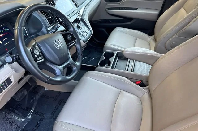 2019 Honda Odyssey EX-L with RES & Navigation's photo