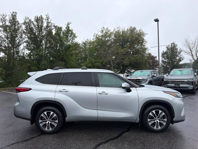 Used 2023 Celestial Silver Metallic Toyota XLE image 5