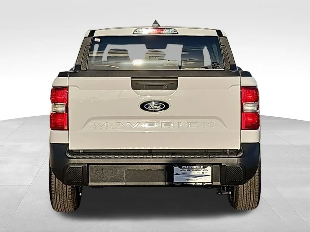 New 2026 Oxford White Ford XL image 4