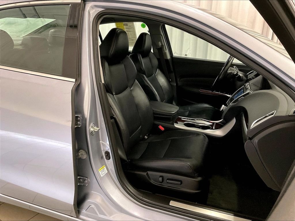 Used 2015 Gray Acura 3.5L V6 image 11