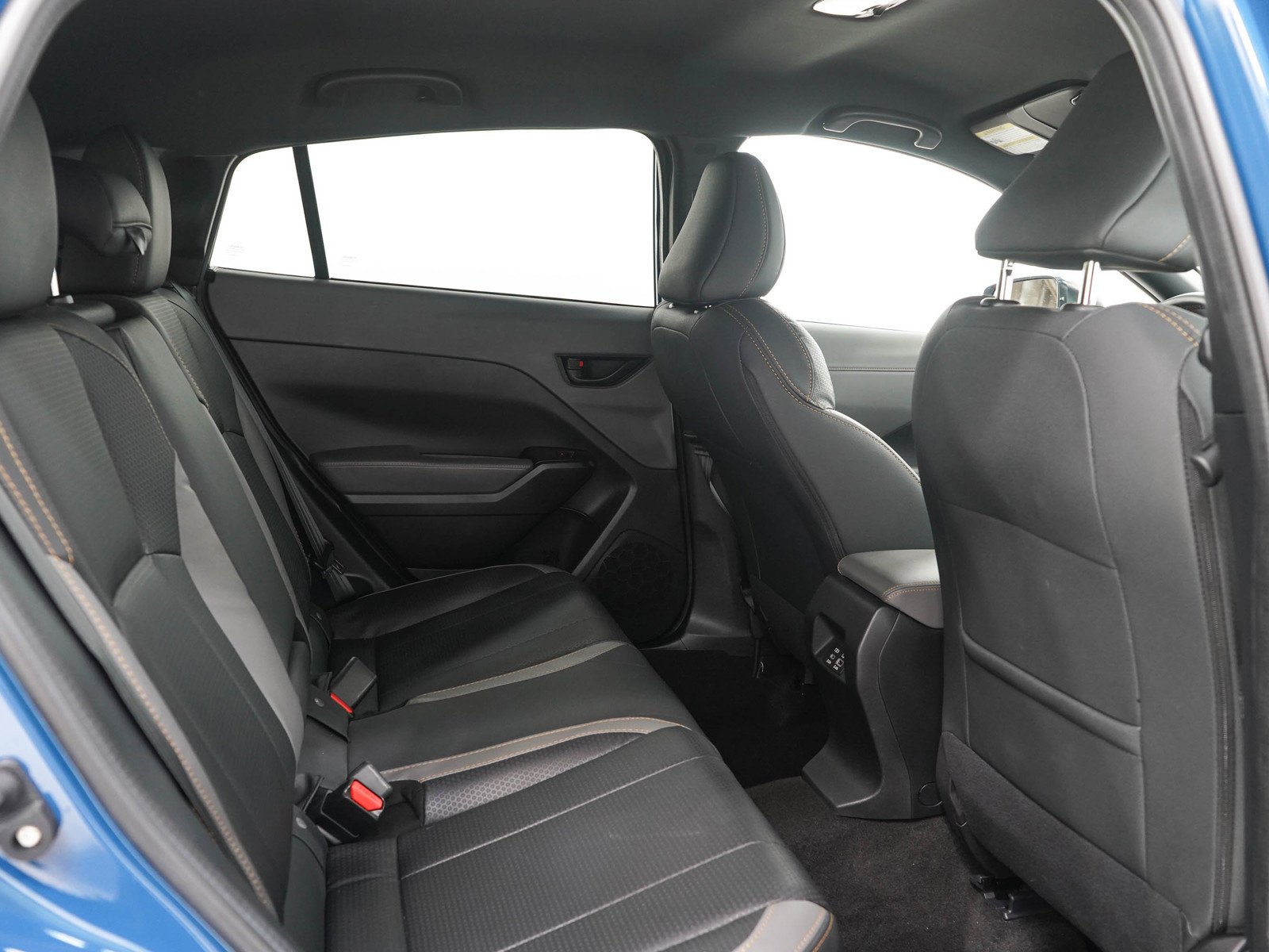 Used 2025 Geyser Blue Pearl Subaru Wilderness image 14