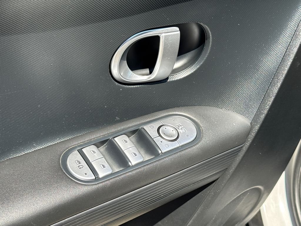 Used 2024 Gray Hyundai SE image 29
