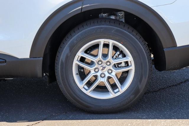 New 2026 Star White Metallic Tri-Coat Ford Active image 8