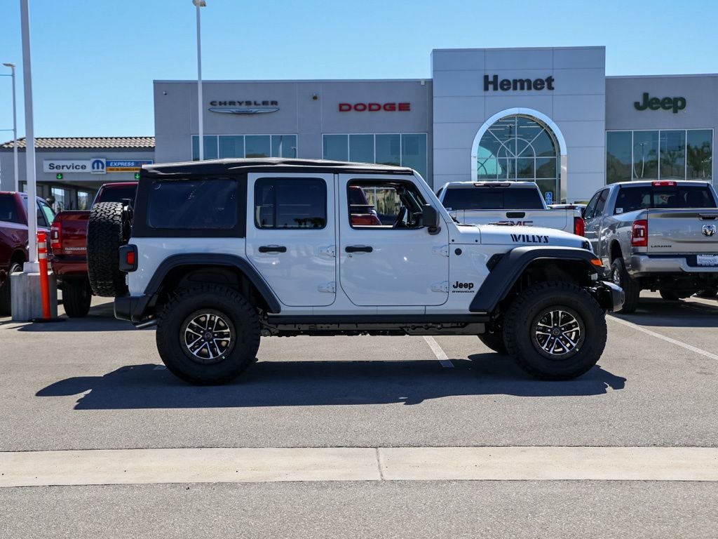 New 2026 Bright White Clear-Coat Exterior Paint Jeep Willys Extreme image 2