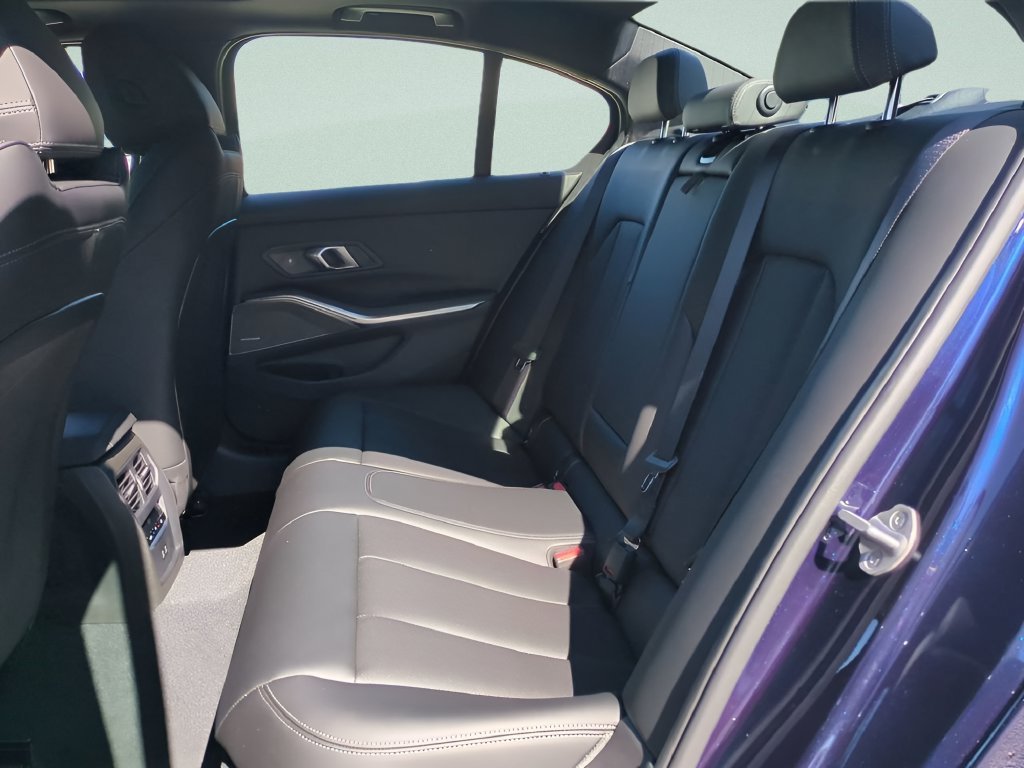 2026 BMW 3 Series 330i - Photo 11
