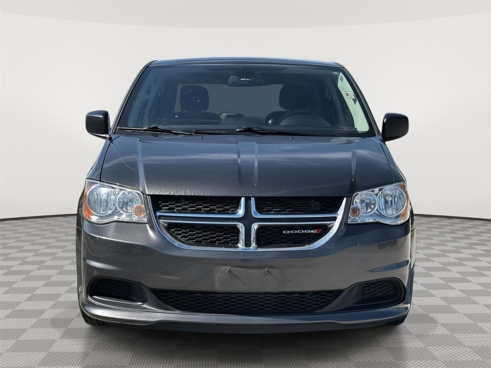 Used 2019 Dodge Grand Caravan SE with VIN 2C4RDGBG8KR571775 for sale in Kansas City