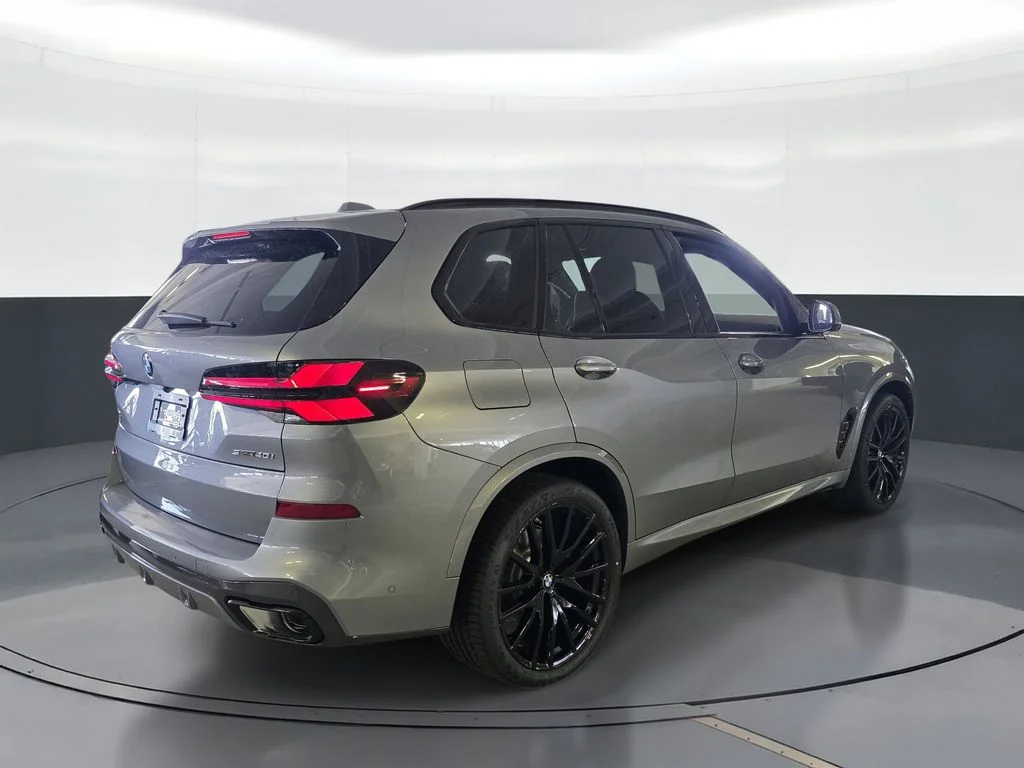 New 2026 Gray BMW sDrive40i image 3