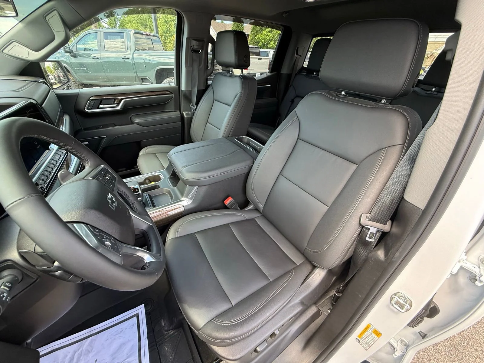 2025 Chevrolet Silverado 1500 RST - Photo 16