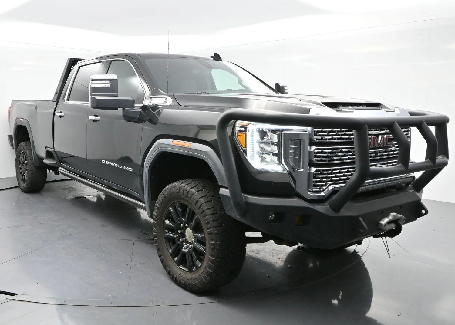 Used 2021 Ebony Twilight Metallic GMC Denali image 2