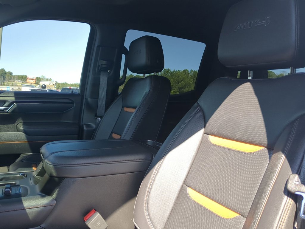 Used 2025 Sterling Metallic GMC AT4 image 15