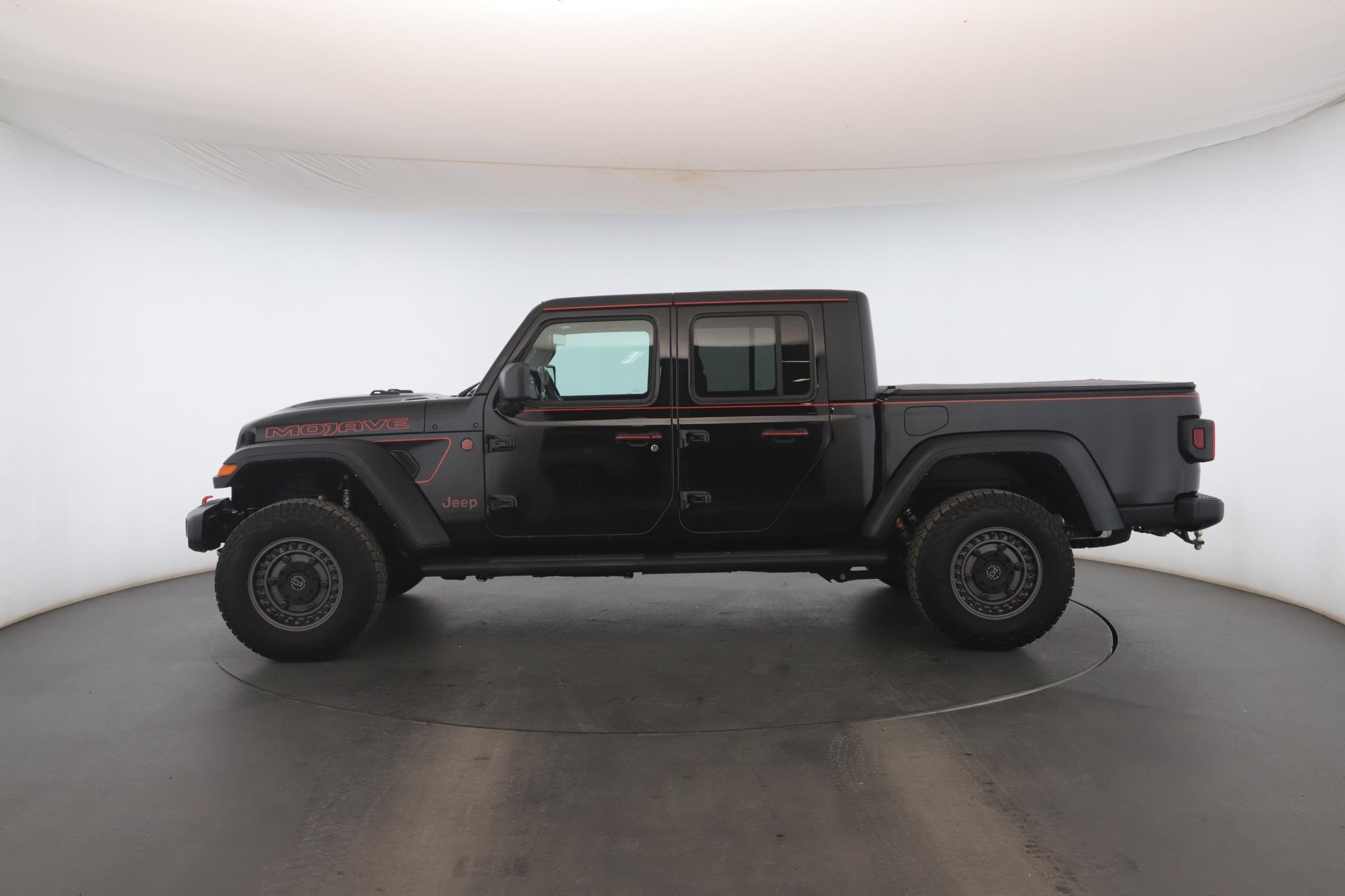 Used 2023 Black Clearcoat Jeep Mojave 4x4 image 20