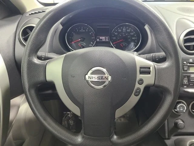 Used 2011 Brilliant Silver Nissan S image 21